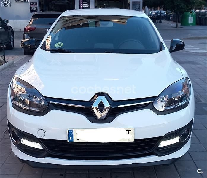 Usado Renault Mégane LIMITED 110 CV (80 kW) 2015 Blanco Berlina