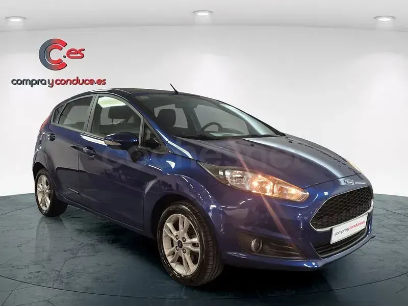 Usado Ford Fiesta Trend 82 CV (60 kW) 2016 Azul Utilitario