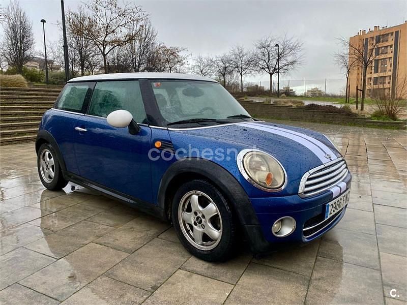 Käytetty Mini Cooper D 110 HP (80 kW) 2007 Sininen Viistoperä