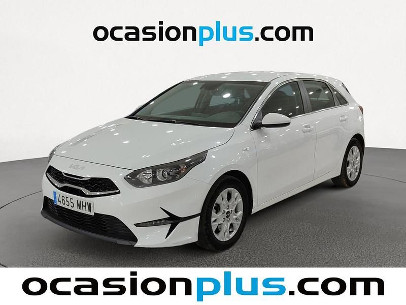 Blanco Usado 2023 Kia Ceed Utilitario | 19.991 € (Precio justo) - Imagen 1/4
