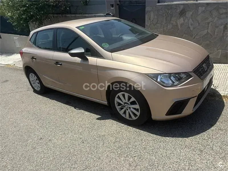 Usado Seat Ibiza Style 75 CV (55 kW) 2018 Beige Utilitario