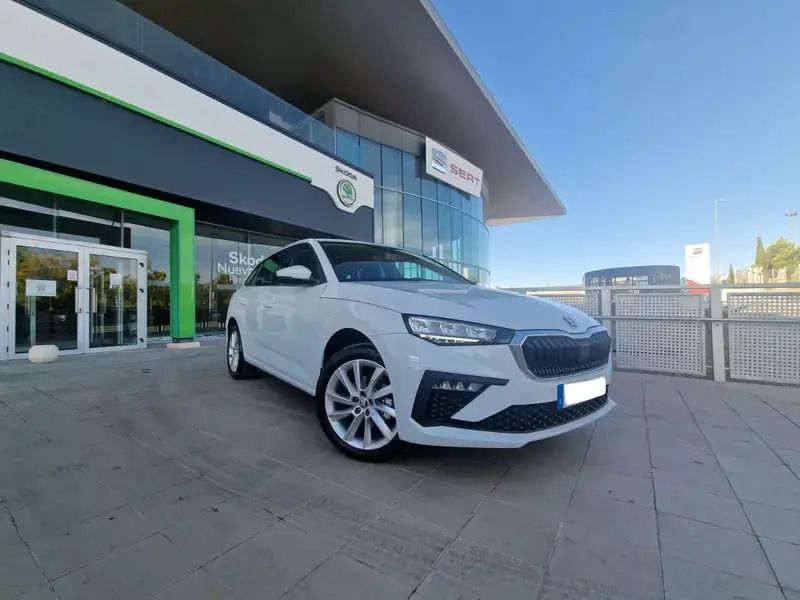 Usado Skoda Scala Selection 115 CV (84 kW) 2024 Utilitario