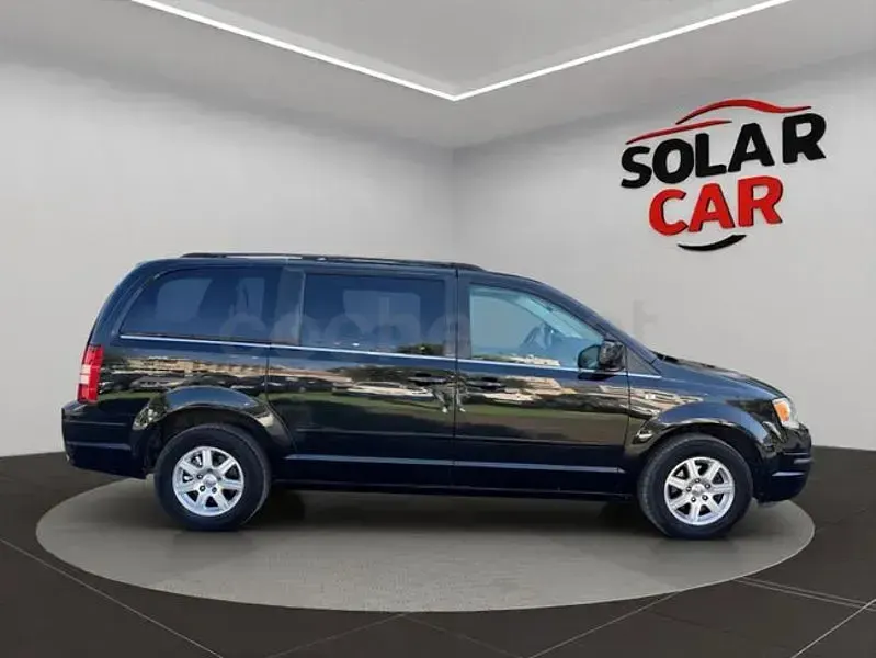Usado Chrysler Grand Voyager Touring 163 CV (119 kW) 2008 Negro Monovolumen