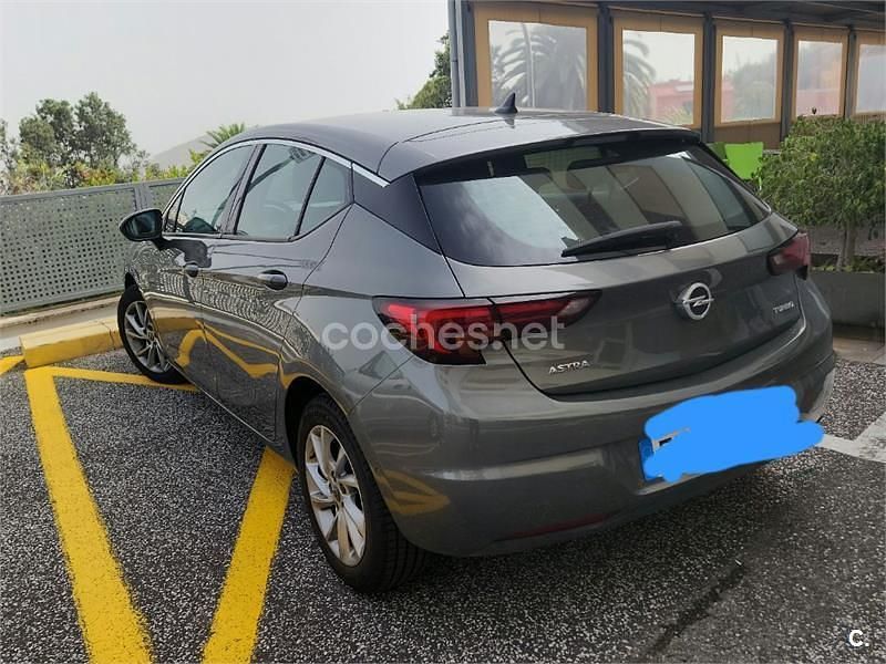 Gris / plata Usado 2019 Opel Astra Berlina | 10.750 € (Precio justo) - Imagen 1/4