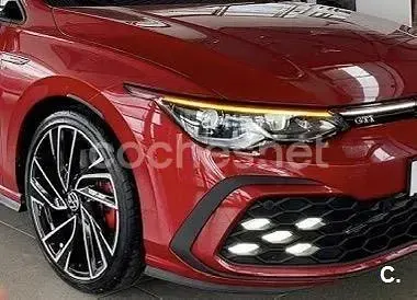 Usado VW Golf VIII GTI 245 CV (180 kW) 2022 Rojo Berlina