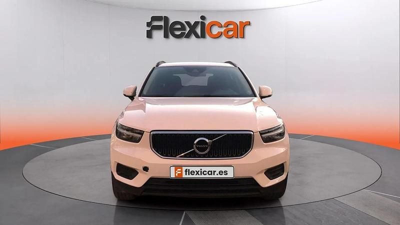 Begagnad Volvo XC40 Inscription 129 HK (94 kW) 2022 Vit SUV