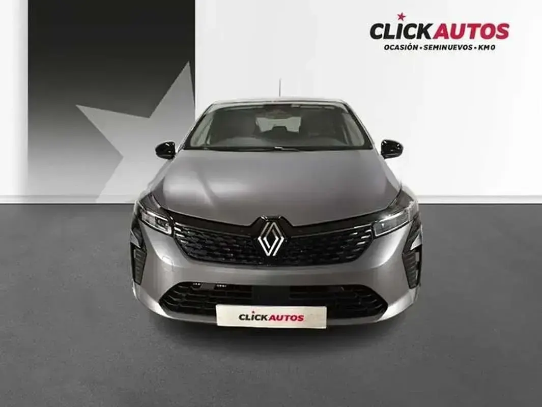 Usado Renault Clio Evolution 90 CV (66 kW) 2025 Gris Utilitario
