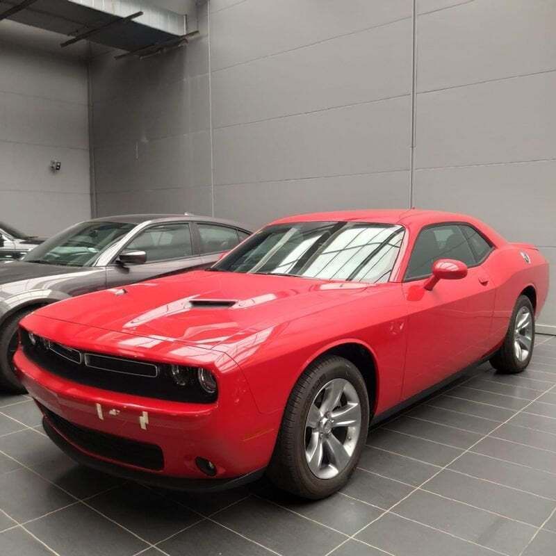 Rojo Usado 2022 Dodge Challenger SXT Coupe | 51.990 € - Imagen 1/4