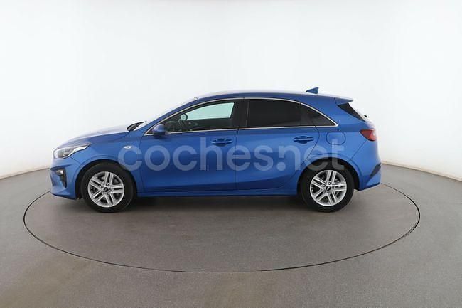 Usado Kia Ceed 101 CV (74 kW) 2020 Azul Utilitario