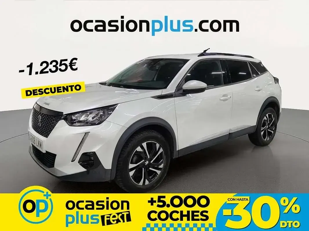Käytetty Peugeot 2008 Allure 131 HP (96 kW) 2020 Katumaasturi