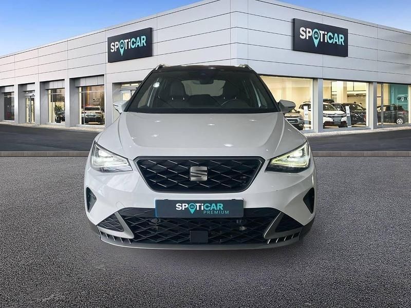 Usado Seat Arona FR 150 CV (110 kW) 2023 Blanco SUV