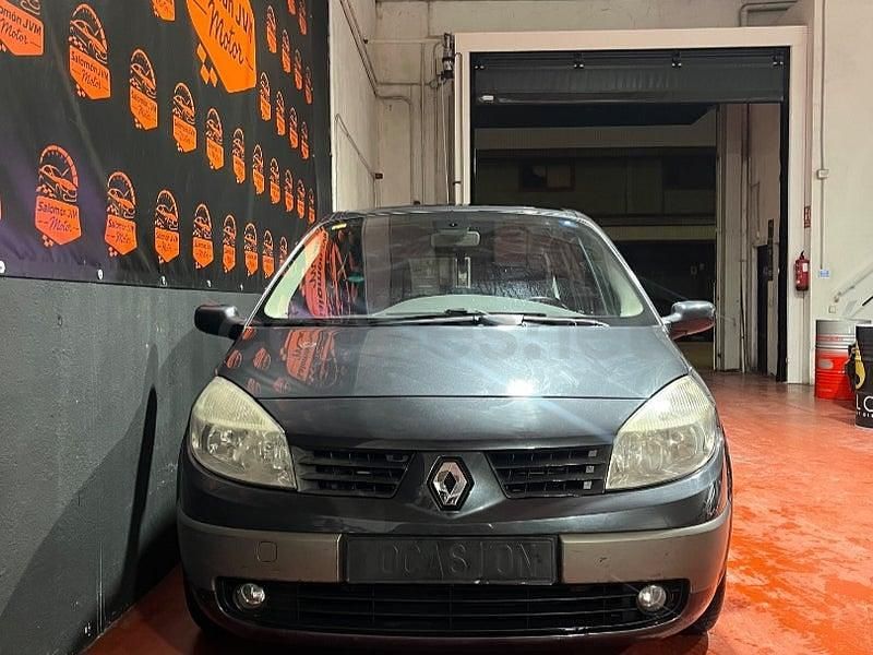 Usado Renault Grand Scénic II Dynamique 120 CV (88 kW) 2004 Azul Monovolumen