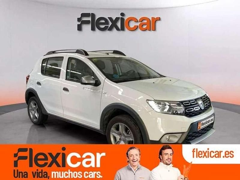 Blanco Usado 2020 Dacia Sandero Essentiel Utilitario | 13.090 € (Precio justo) - Imagen 1/4