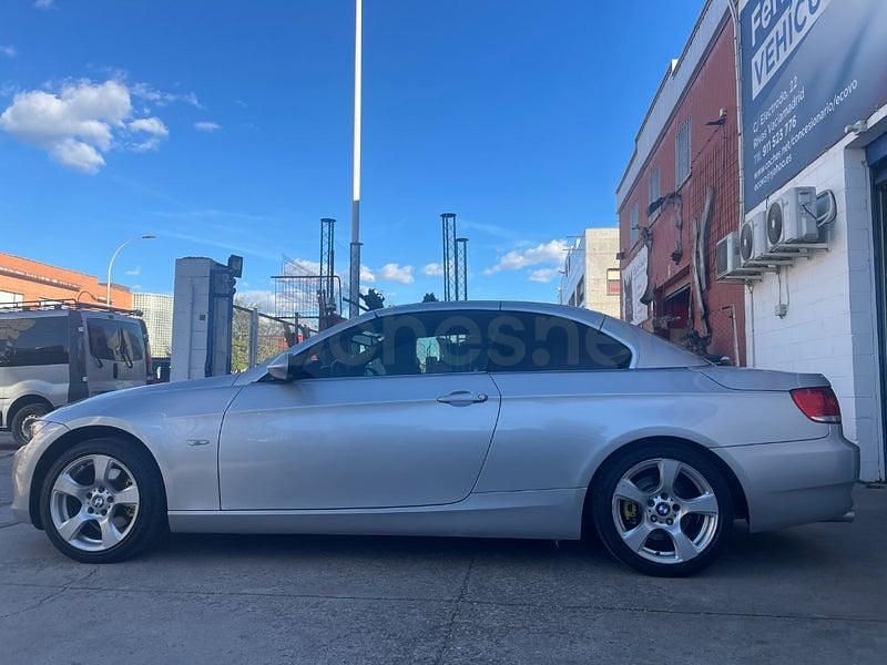 Usado BMW 320 Cabriolet 170 CV (125 kW) 2008 Gris / plata Descapotable