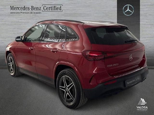 Usado Mercedes EQA250 139 kW (190 CV) 2025 Manufaktur rojo patagonia SUV