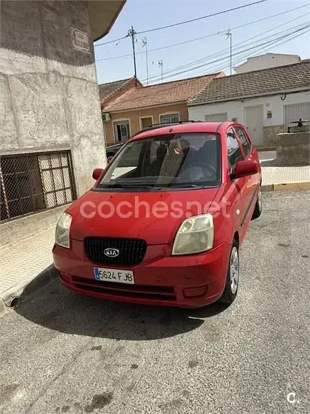 Usado Kia Picanto LX 65 CV (47 kW) 2006 Rojo Utilitario