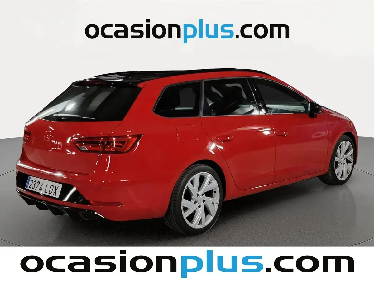 Usado Seat Leon FR 150 CV (110 kW) 2020 Blanco Monovolumen