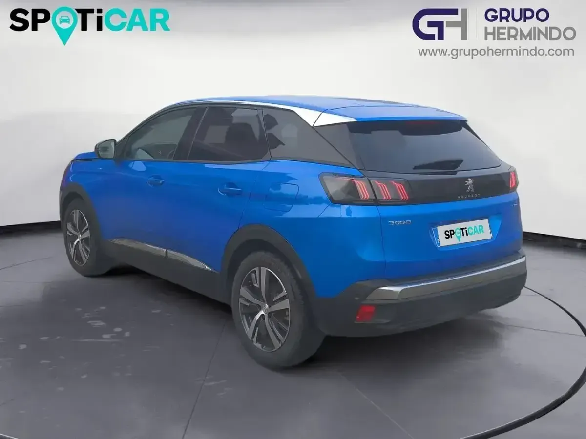 Usado Peugeot 3008 Allure 225 CV (165 kW) 2022 Azul SUV