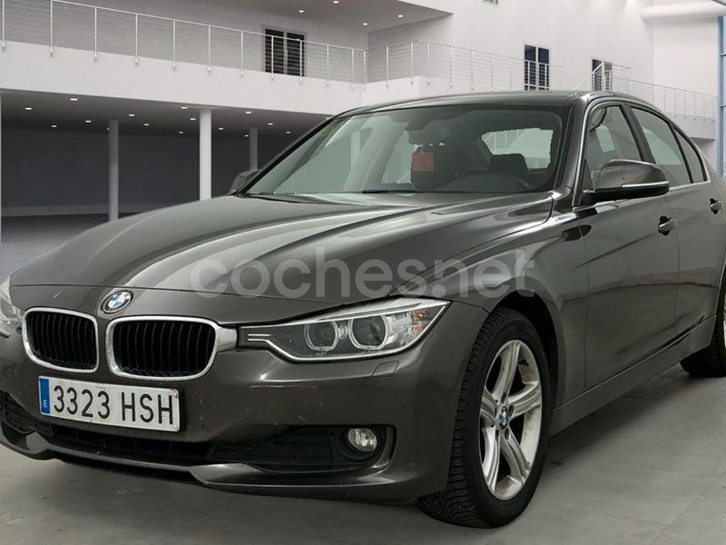 Negro Usado 2014 BMW 318 Berlina | 8500 € (Precio justo) - Imagen 1/4