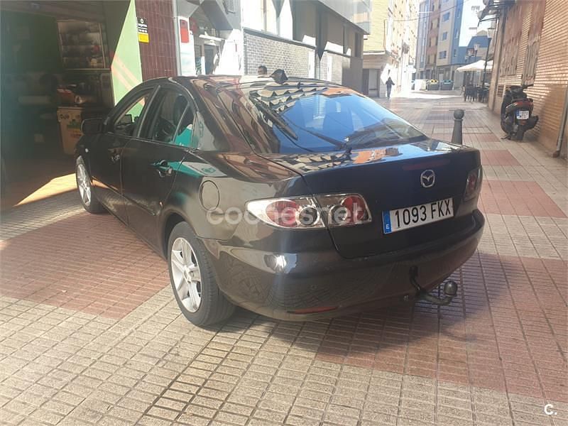 Usado Mazda 6 Active 121 CV (88 kW) 2007 Negro Berlina