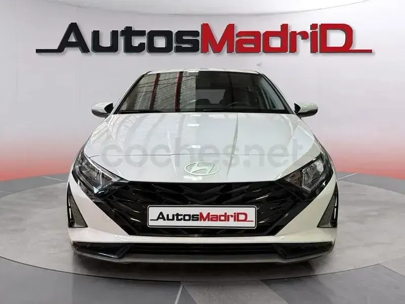 Usado Hyundai i20 100 CV (73 kW) 2024 Blanco Utilitario