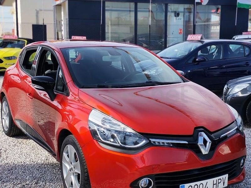 Usado Renault Clio IV Dynamique 90 CV (66 kW) 2013 Rojo Berlina