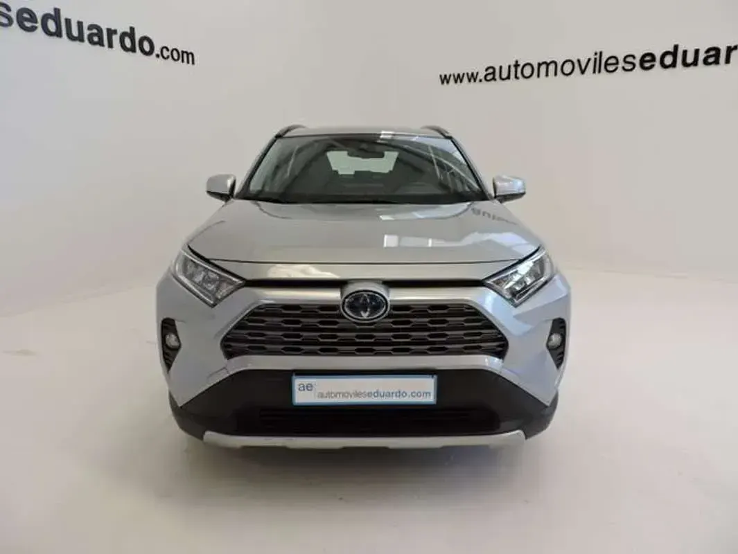 Usado Toyota RAV4 Hybrid Advance 218 CV (160 kW) 2021 Plateado SUV
