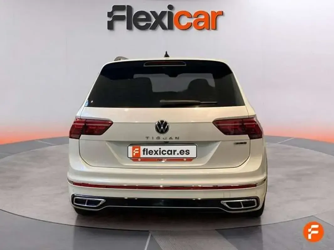 Usado VW Tiguan R-line 200 CV (147 kW) 2020 Blanco SUV