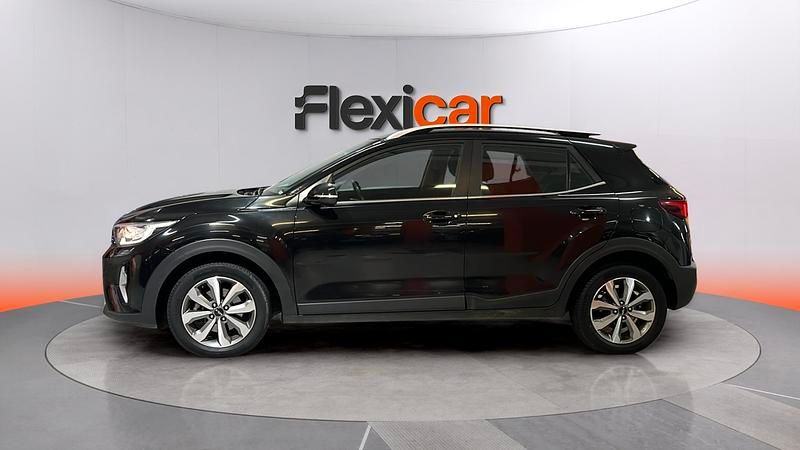 Usado Kia Stonic 84 CV (61 kW) 2023 Negro SUV