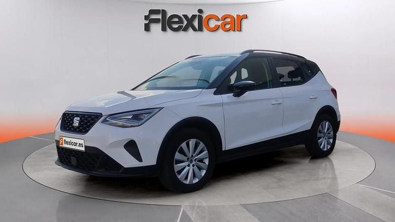 Usado Seat Arona Style 116 CV (85 kW) 2023 Blanco SUV