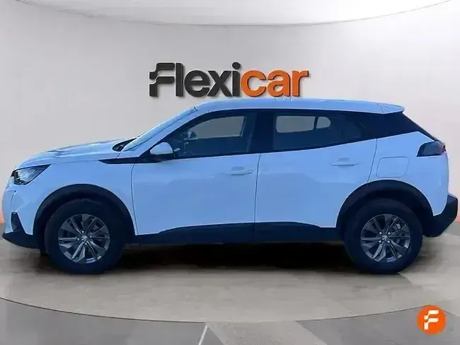 Używany Peugeot 2008 Active 110 KM (80 kW) 2021 Biały SUV