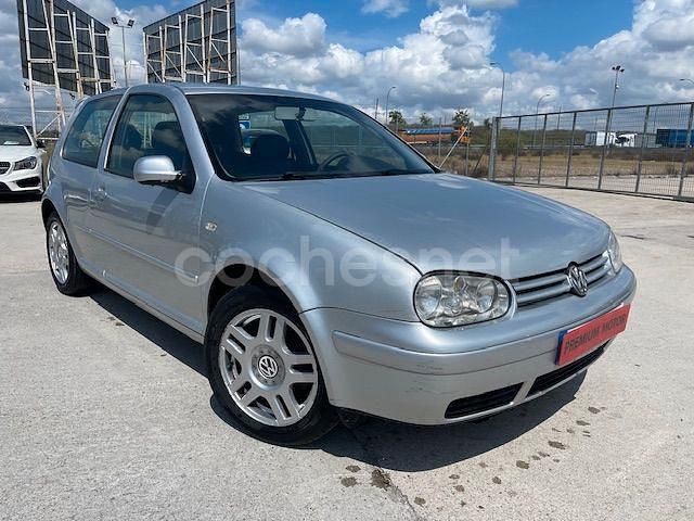 Gris / plata Usado 2001 VW Golf Conceptline Berlina | 1990 € (Precio justo) - Imagen 1/4