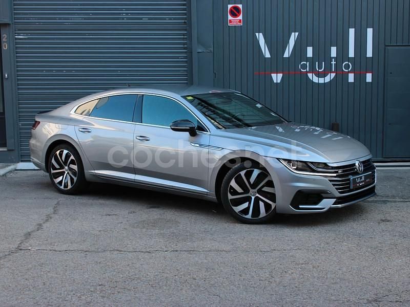 Gris / plata Usado 2019 VW Arteon R-line Berlina | 29.450 € (Precio justo) - Imagen 1/4