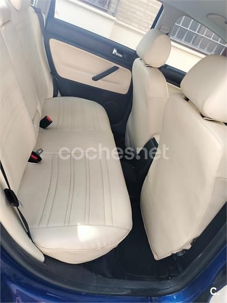 Usado VW Passat Trendline 150 CV (110 kW) 2002 Azul Berlina
