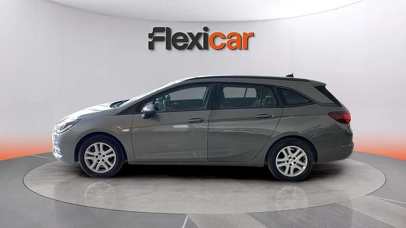 Usado Opel Astra 106 CV (77 kW) 2020 Gris Berlina