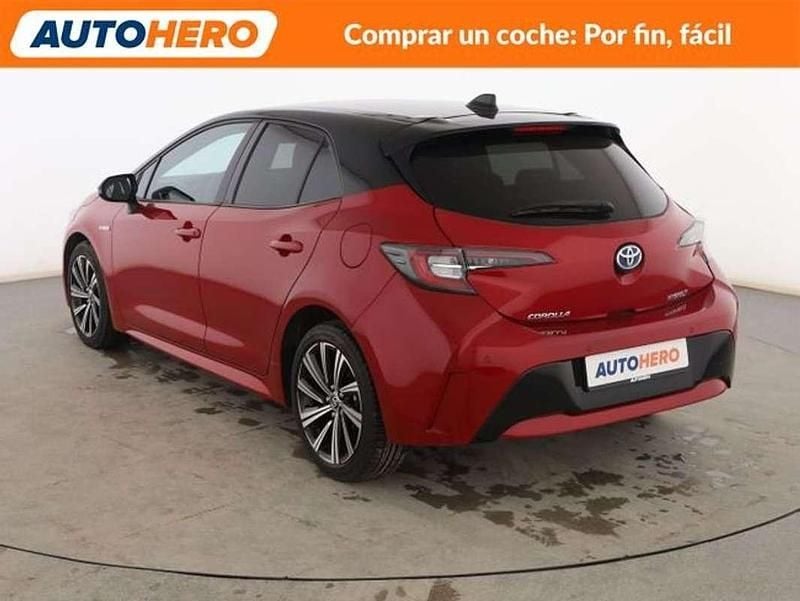 Usado Toyota Corolla Style 125 CV (91 kW) 2021 Rojo Berlina