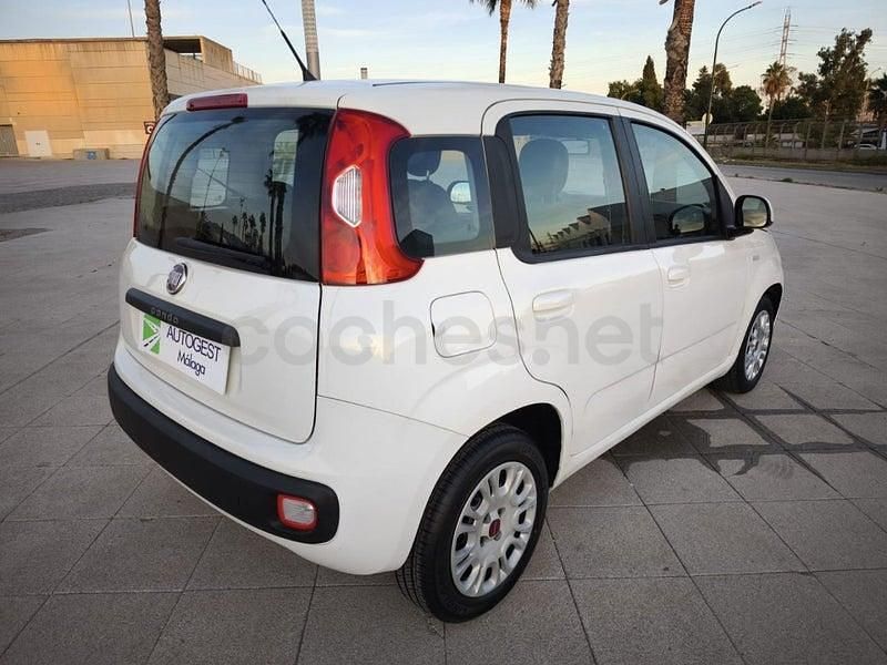 Usado Fiat Panda Lounge 69 CV (50 kW) 2018 Blanco Utilitario