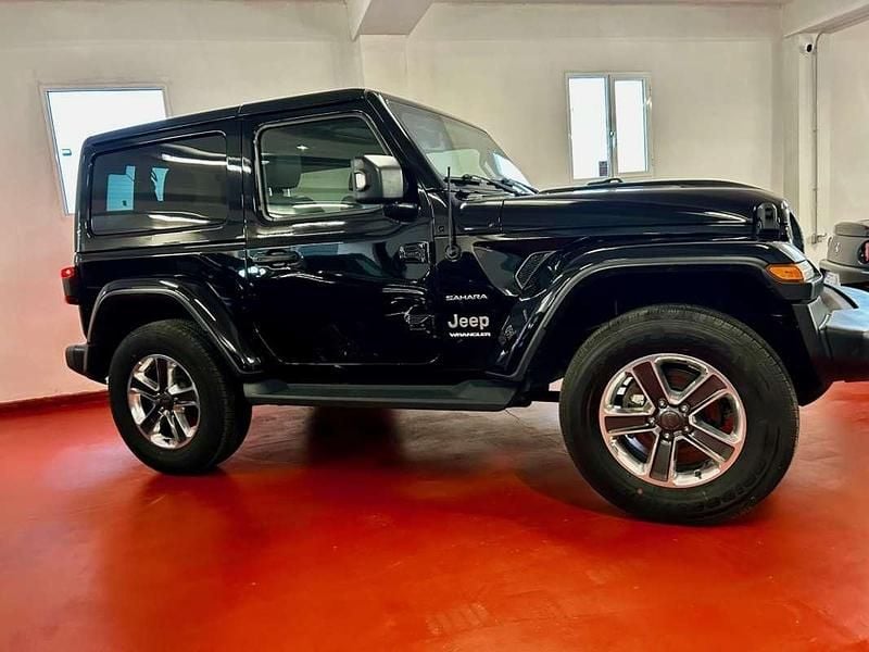Usado Jeep Wrangler Sahara 200 CV (147 kW) 2019 Negro SUV