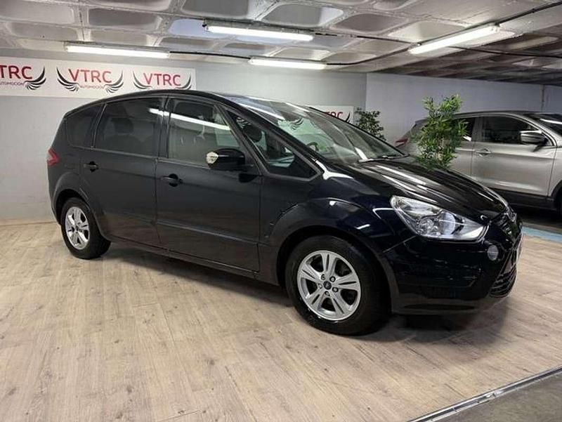 Usado Ford S-MAX Titanium 140 CV (102 kW) 2013 Negro Monovolumen
