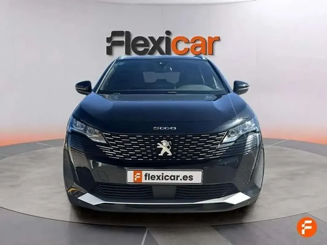 Usado Peugeot 5008 Allure 131 CV (96 kW) 2024 Negro SUV