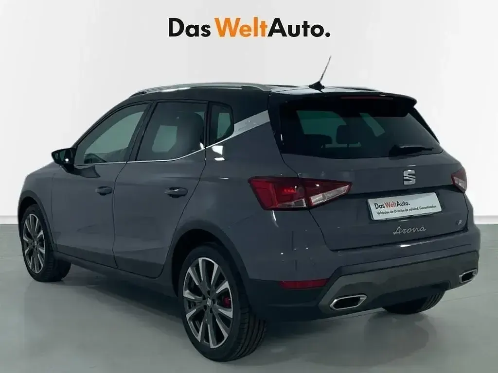 Usado Seat Arona FR 115 CV (84 kW) 2025 Gris SUV