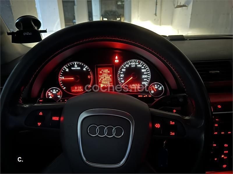 Gris / plata Usado 2005 Audi A4 Berlina | 4500 € (Precio justo) - Imagen 1/4