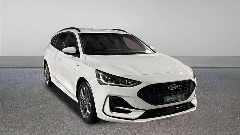 Usado Ford Focus ST-Line 126 CV (92 kW) 2024 Blanco Familiar