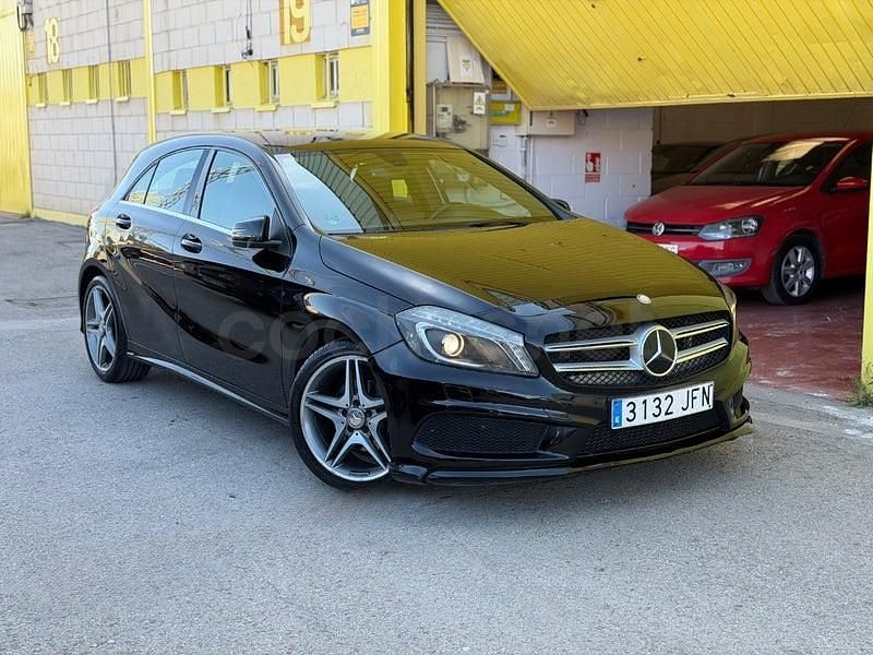 Usado Mercedes A200 AMG line 136 CV (100 kW) 2015 Negro Berlina