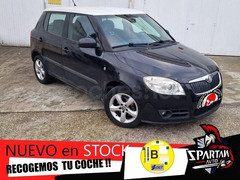 Usado Skoda Fabia Style 80 HP (58 kW) 2009 Preto Sedan
