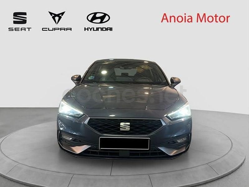 Usado Seat Leon FR 117 CV (86 kW) 2025 Gris / plata Familiar