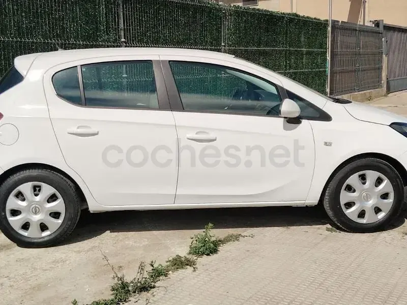 Usado Opel Corsa Selective 90 CV (66 kW) 2019 Blanco Utilitario