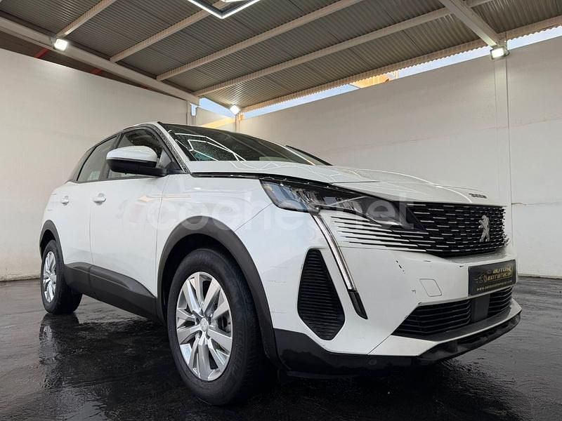 Usado Peugeot 3008 Active 130 CV (95 kW) 2021 Blanco SUV