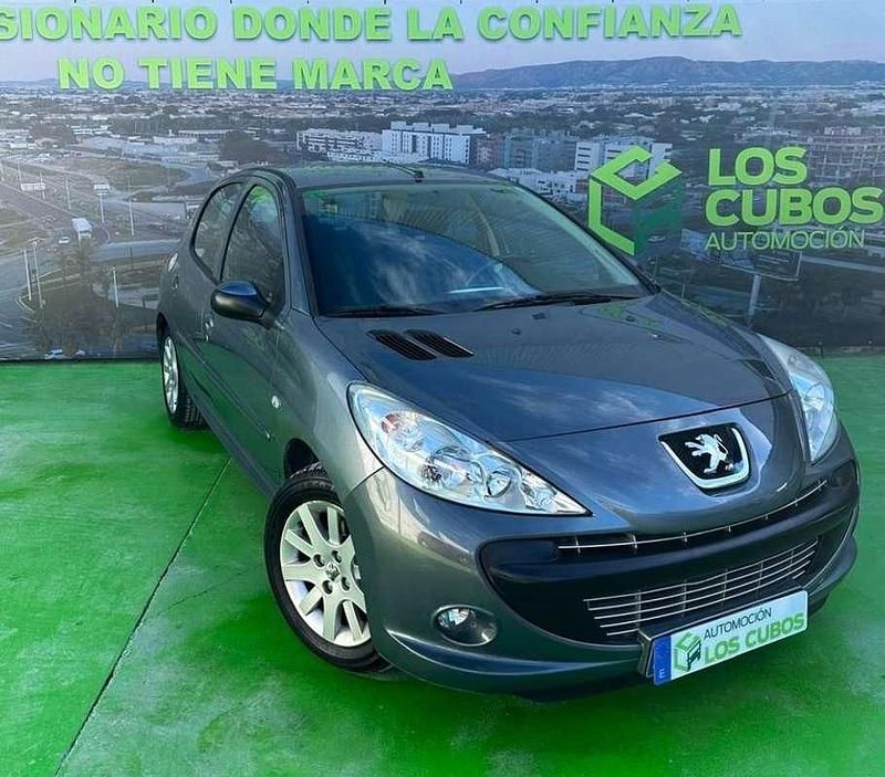 Negro Usado 2009 Peugeot 206 Utilitario | 5799 € (Un poco caro) - Imagen 1/4