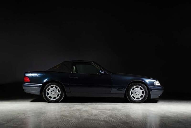 Usado Mercedes SL320 231 CV (169 kW) 1997 Azul Coupe
